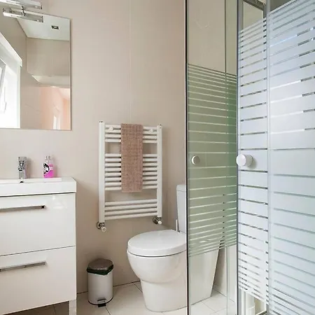 アパート Guestready - Chic Flat Near Estrela Garden リスボン