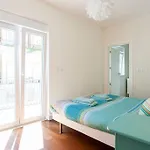 Guestready - Chic Flat Near Estrela Garden Apartment *
