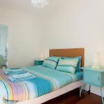 Guestready - Chic Flat Near Estrela Garden Lisbon