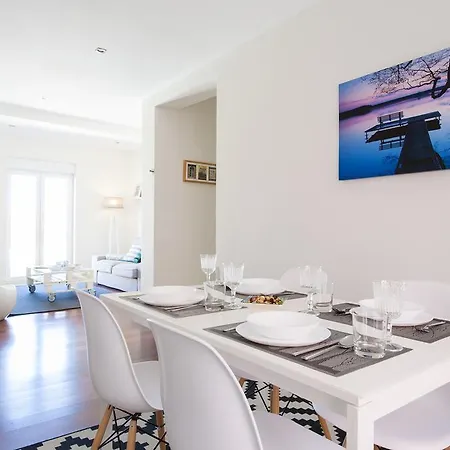 Joivy Joyful 2br With Terrace Nearby Sao Bento Palace Apartment