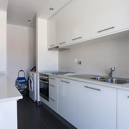 Joivy Joyful 2br With Terrace Nearby Sao Bento Palace * Lisbon