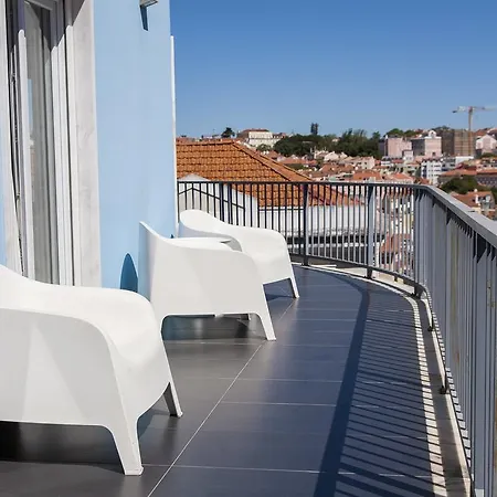 Apartment Joivy Joyful 2br With Terrace Nearby Sao Bento Palace *